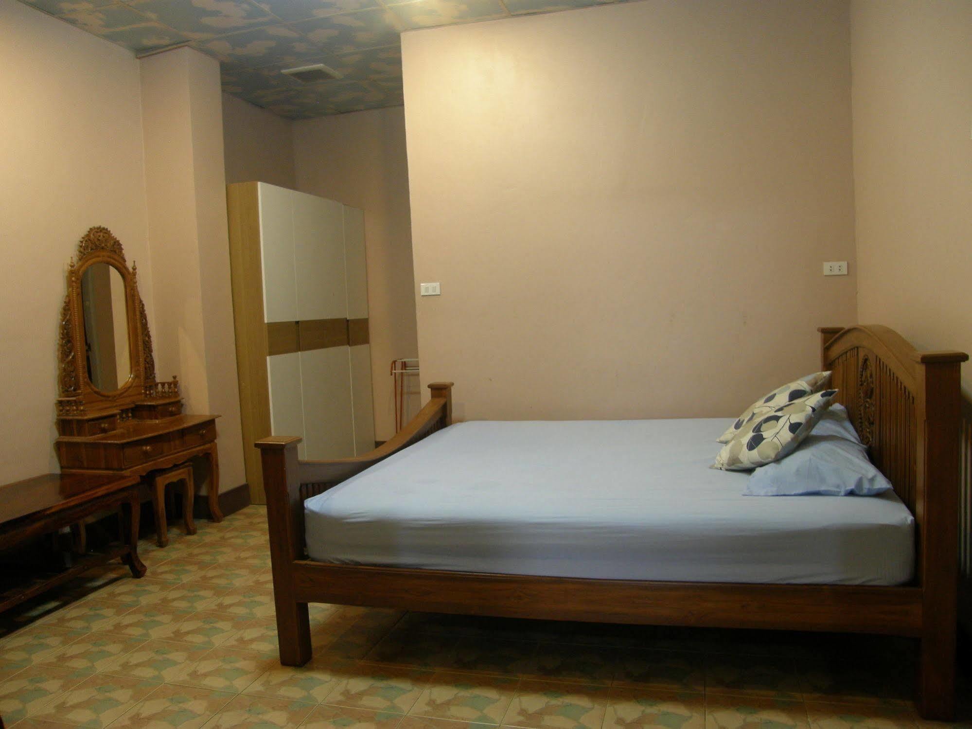 Anchana House Jomtien Beach Exterior foto