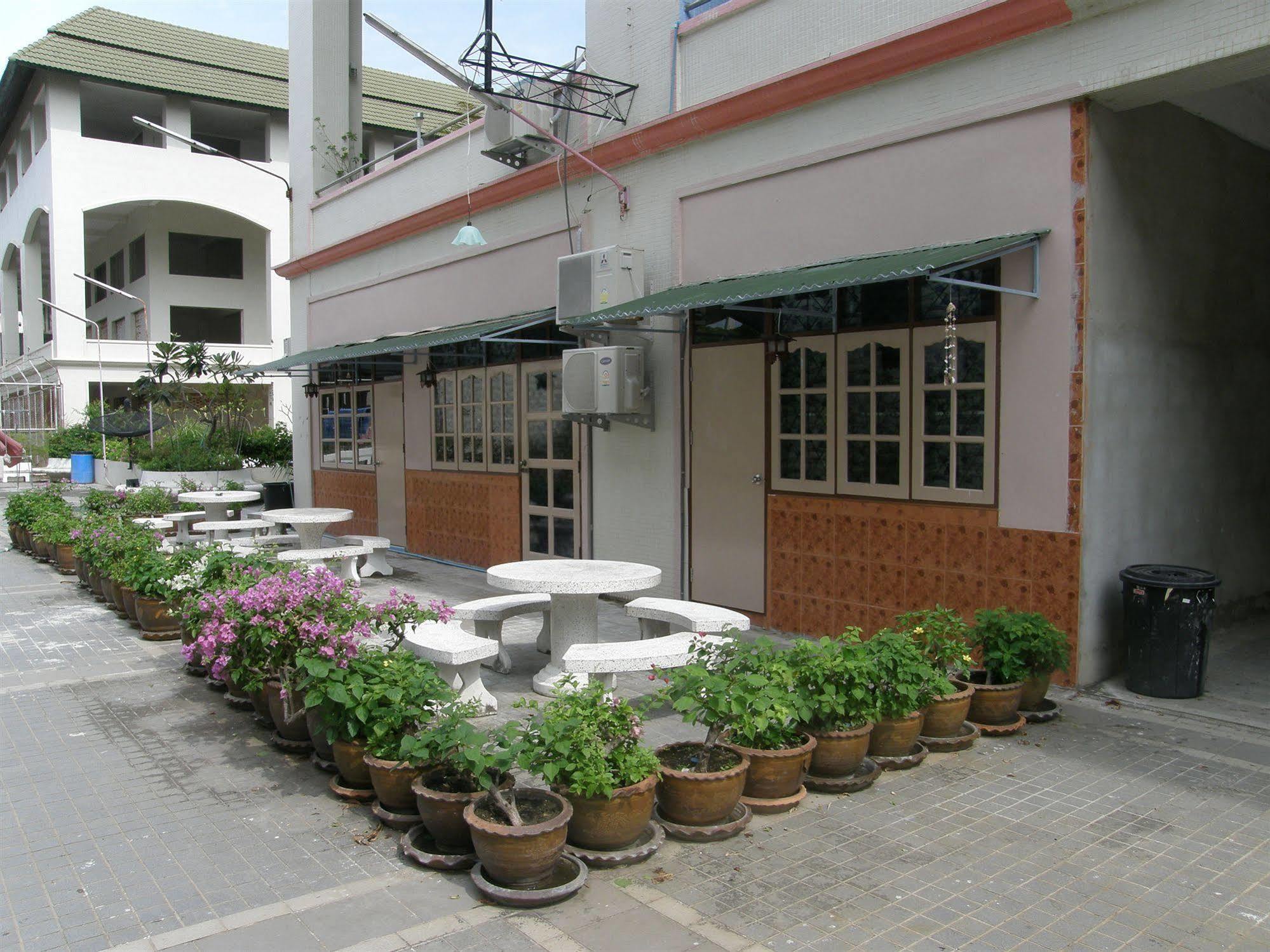 Anchana House Jomtien Beach Exterior foto