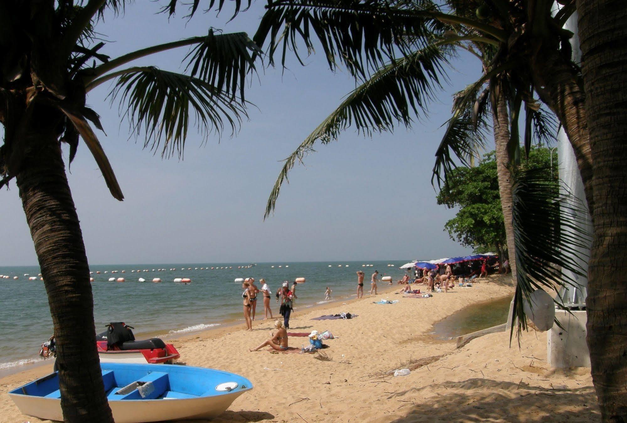 Anchana House Jomtien Beach Exterior foto